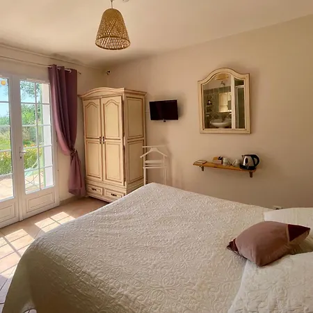 Bed & Breakfast Domaine Au Coeur Des Alpilles *