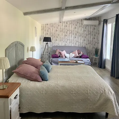 Bed & Breakfast Domaine Au Coeur Des Alpilles